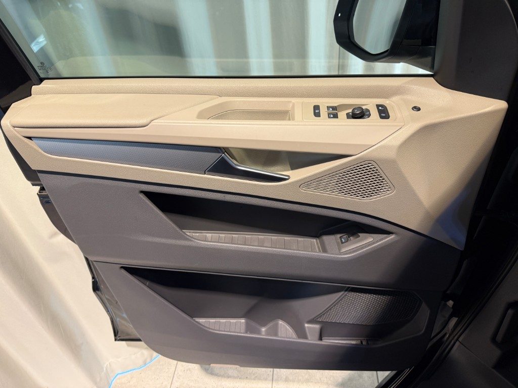 VOLKSWAGEN Multivan 2.0 TDI DSG Space 7P DAB+ APP Connect LED - 7