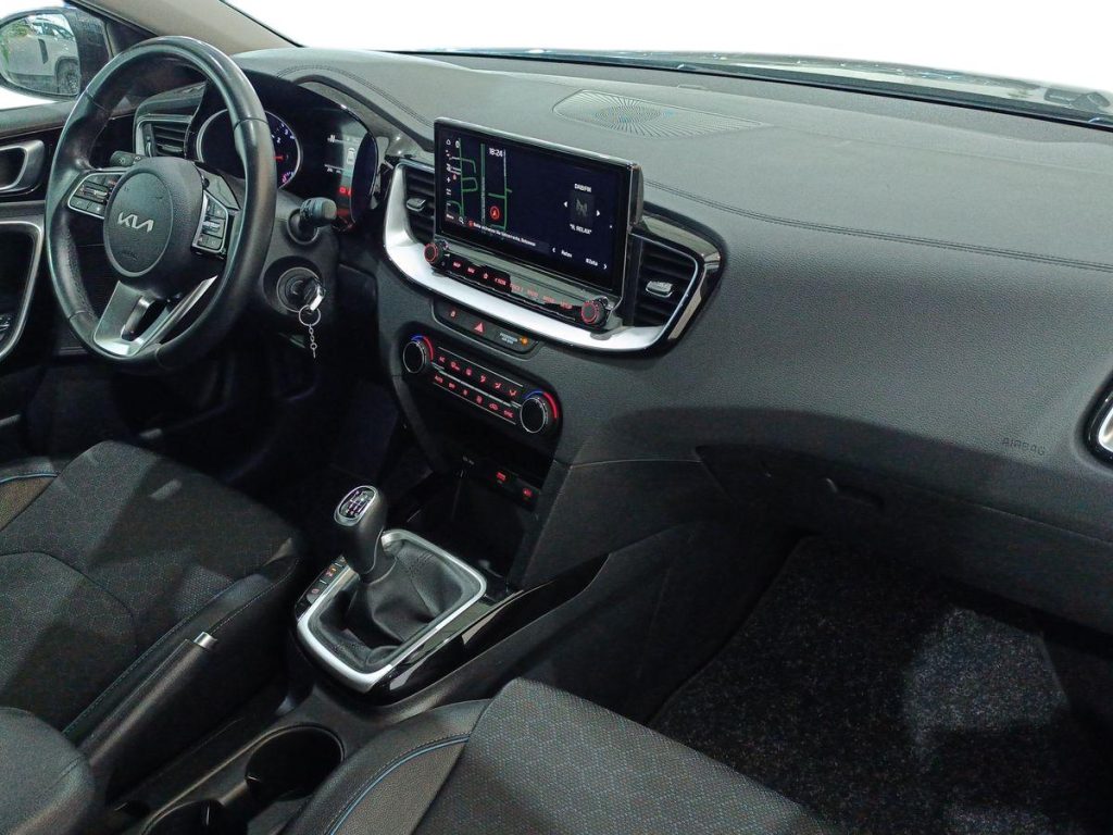 KIA XCeed 1.5 T-GDi 160 CV MHEV iMT Style - 9