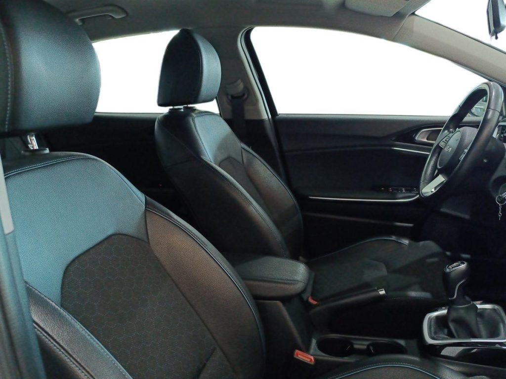 KIA XCeed 1.5 T-GDi 160 CV MHEV iMT Style - 10