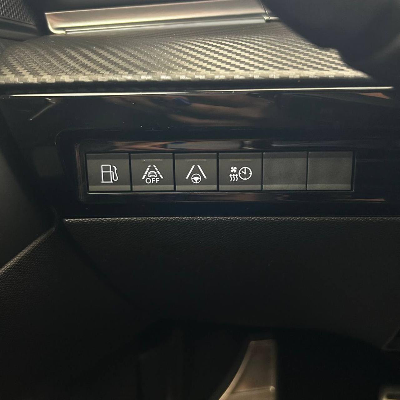 PEUGEOT 508 Plug-in Hybrid 225 e-EAT8 SW GT TETTO APRIBILE - 34