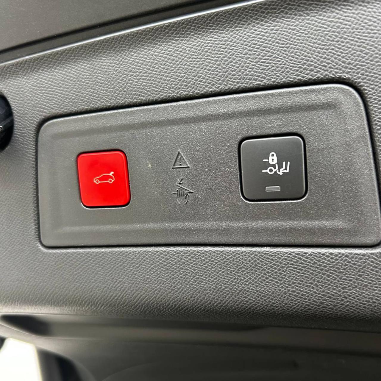 PEUGEOT 508 Plug-in Hybrid 225 e-EAT8 SW GT TETTO APRIBILE - 8