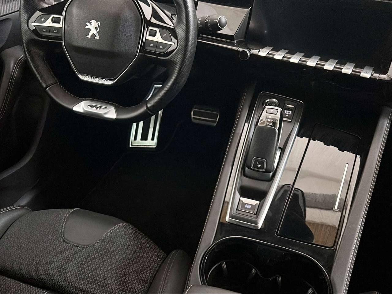 PEUGEOT 508 Plug-in Hybrid 225 e-EAT8 SW GT TETTO APRIBILE - 28