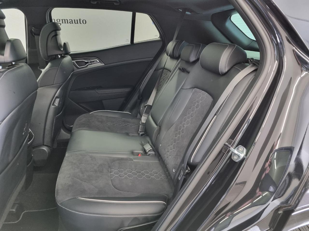 KIA Sportage 1.6 TGDi HEV AT GT-line - 25