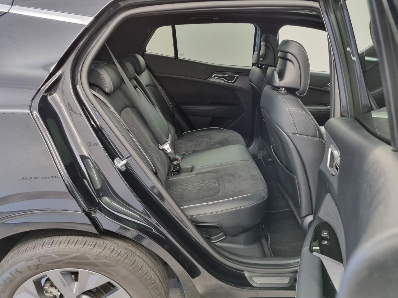 KIA Sportage 1.6 TGDi HEV AT GT-line - 27
