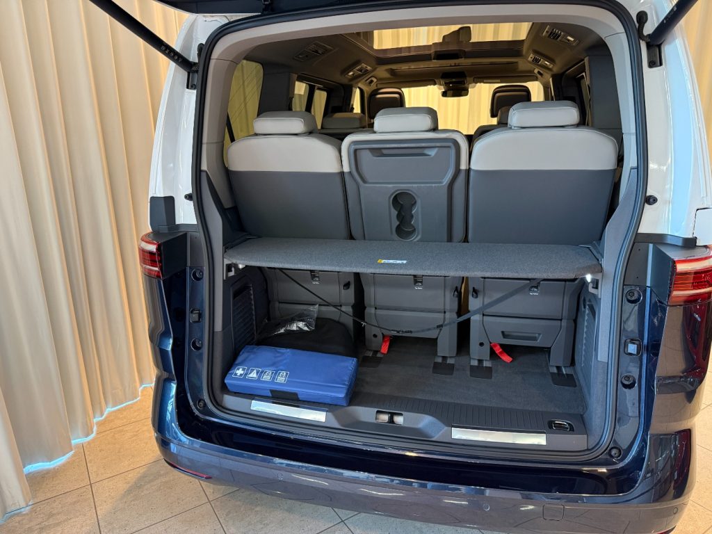 VOLKSWAGEN Multivan 1.5PHEV DSG 4M BiColor Style 7P 19Matrix Pano - 22