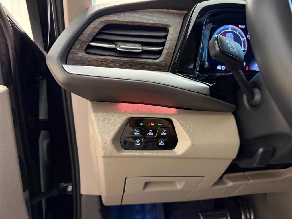 VOLKSWAGEN Multivan 1.5PHEV DSG 4M BiColor Style 7P 19Matrix Pano - 9