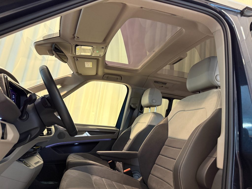 VOLKSWAGEN Multivan 1.5PHEV DSG 4M BiColor Style 7P 19Matrix Pano - 20
