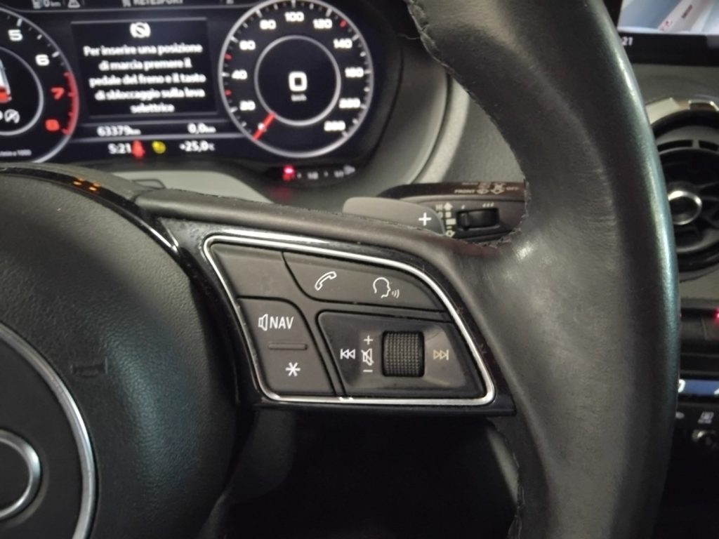 AUDI Q2 35 TFSI S tronic Admired Advanced MATRIX VIDEO - 21