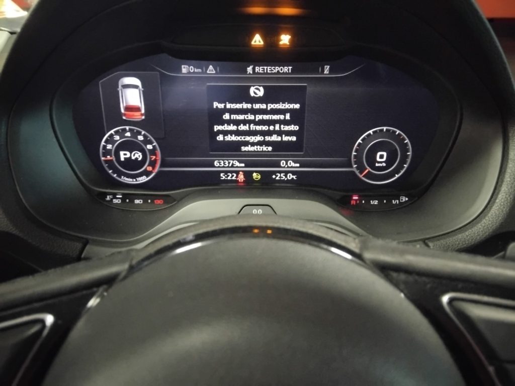AUDI Q2 35 TFSI S tronic Admired Advanced MATRIX VIDEO - 24