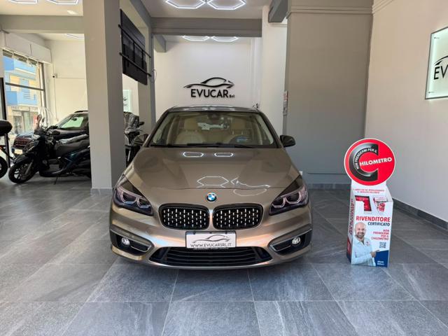 BMW 218 Bronzo metallizzato