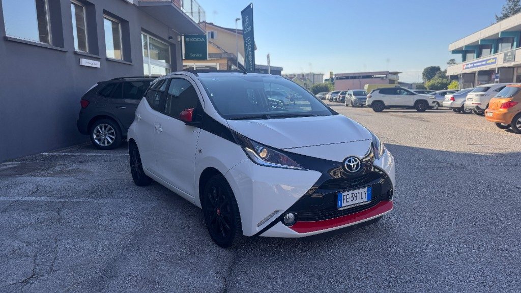 TOYOTA Aygo 1.0 VVT-i 69 CV 5 porte x-wave - 4