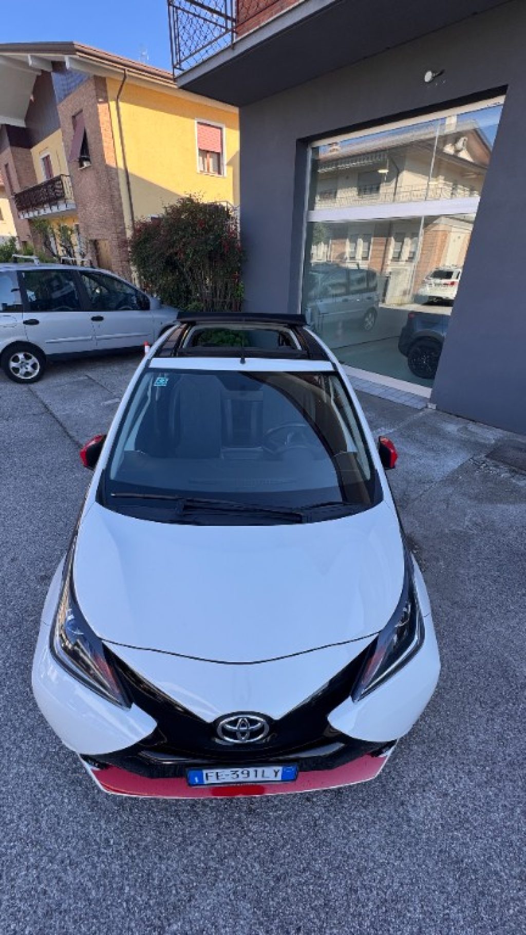 TOYOTA Aygo 1.0 VVT-i 69 CV 5 porte x-wave - 18