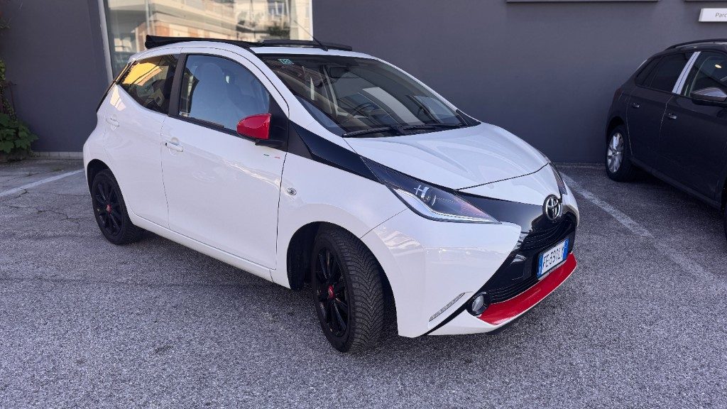 TOYOTA Aygo 1.0 VVT-i 69 CV 5 porte x-wave - 20