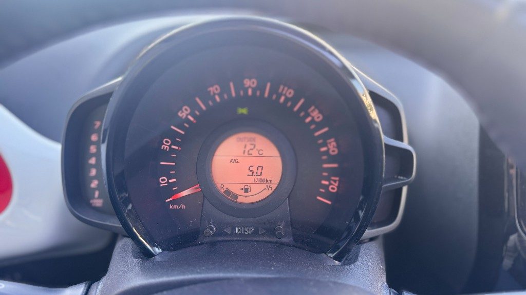 TOYOTA Aygo 1.0 VVT-i 69 CV 5 porte x-wave - 28