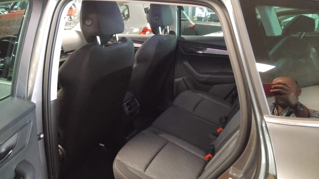 SKODA Karoq 2.0 TDI SCR 4x4 DSG Style C/GRIMALDI SPECIAL DAY - 8