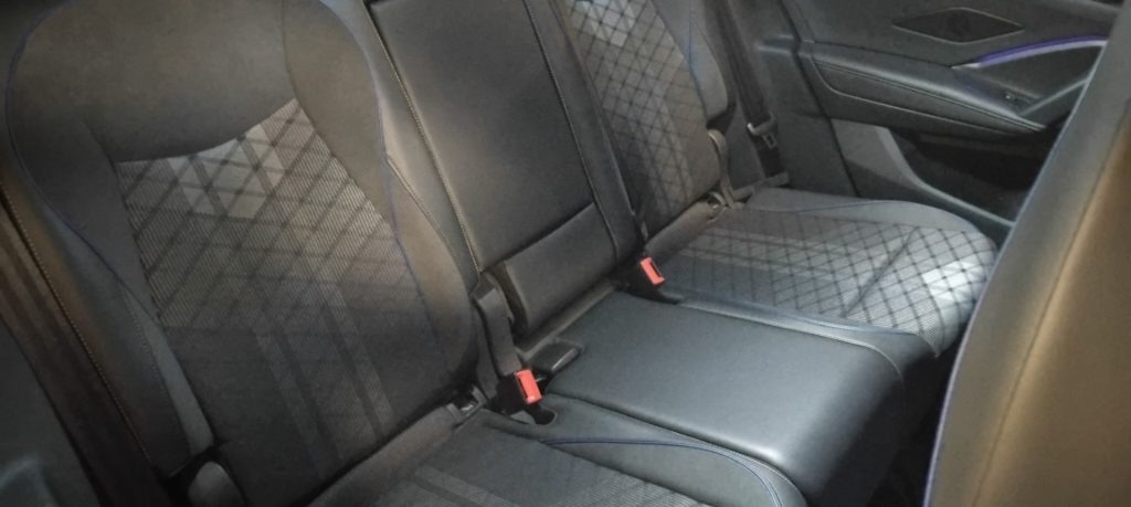 VOLKSWAGEN Tiguan 2.0 TDI 150 CV DSG R-Line C/GRIMALDI SP.DAY - 10