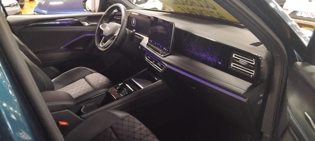 VOLKSWAGEN Tiguan 2.0 TDI 150 CV DSG R-Line C/GRIMALDI SPEC.DAY - 18