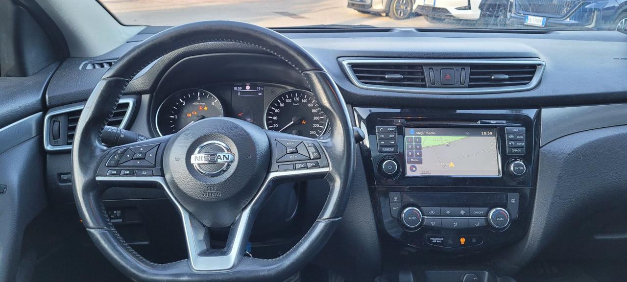 NISSAN Qashqai 1.5 dCi N-Connecta - 10