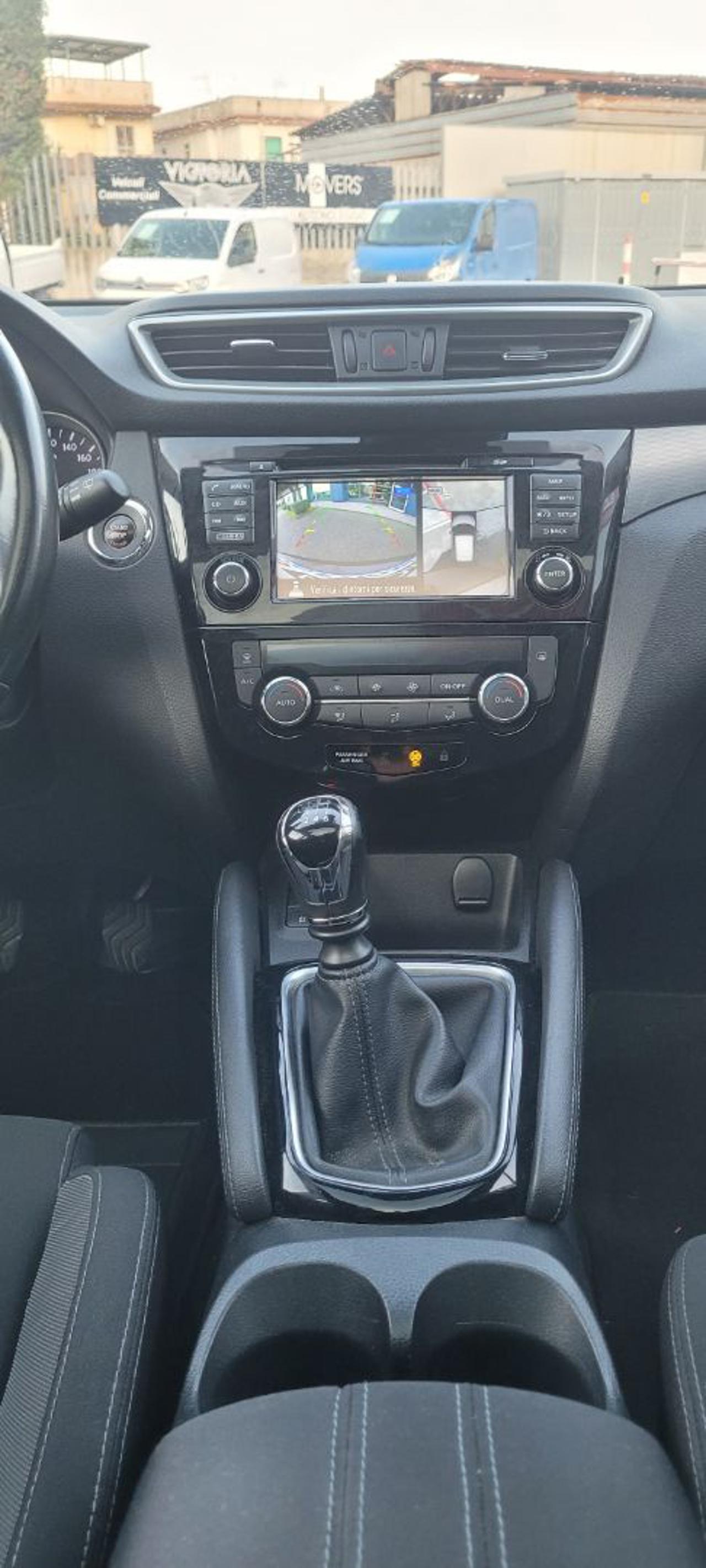 NISSAN Qashqai 1.5 dCi N-Connecta - 9