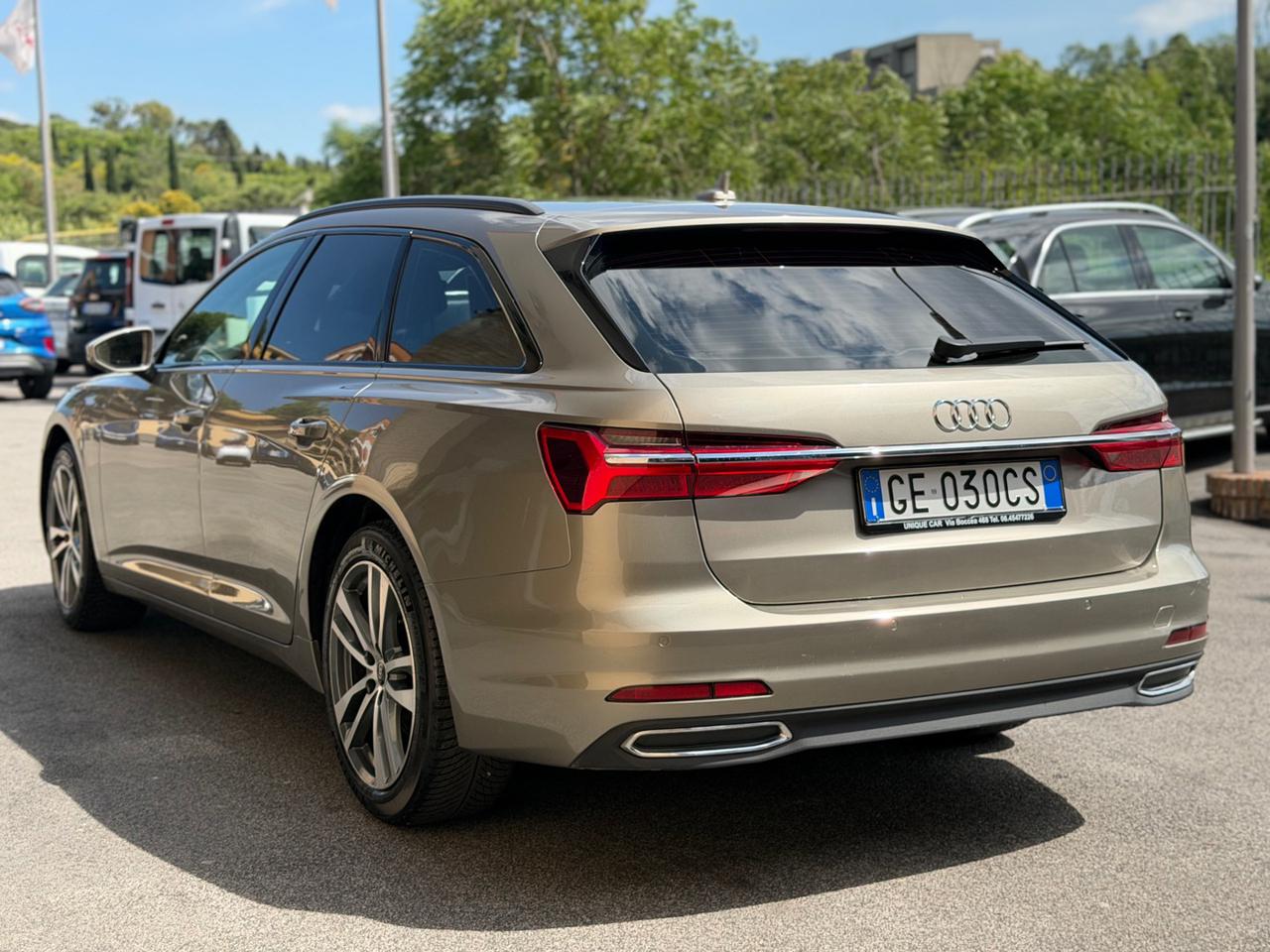 AUDI A6 Avant 40 2.0 TDI ultra S tronic Business AVANT - 5
