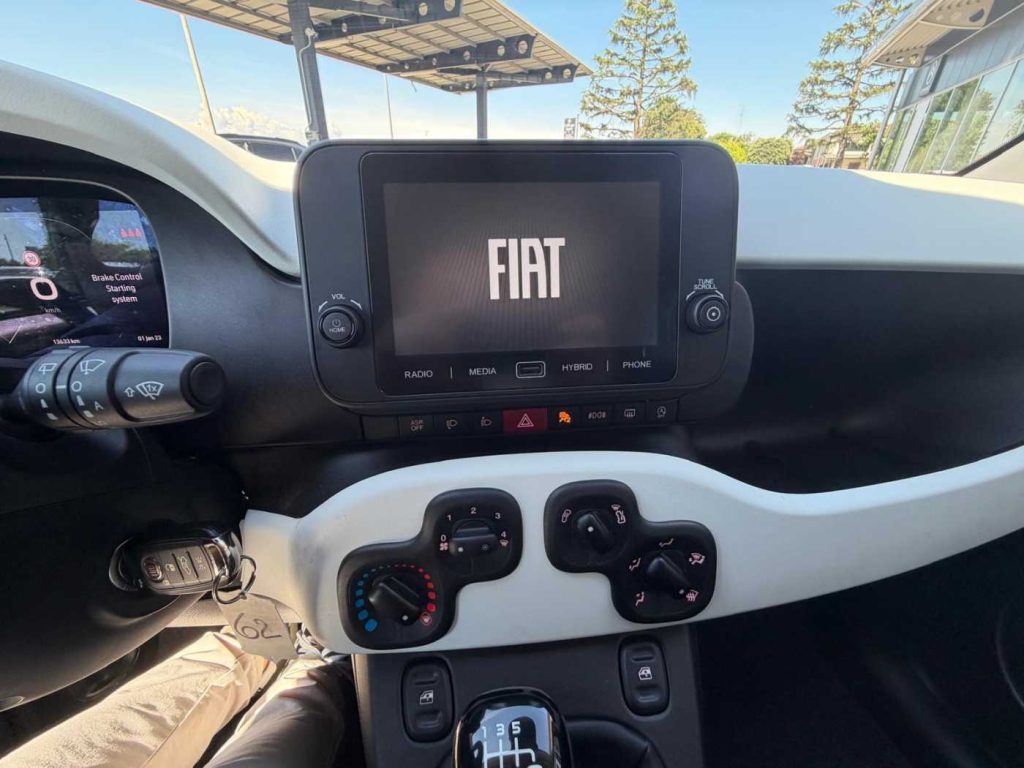 FIAT Panda 1.0 FireFly S&S Hybrid Pandina - 14