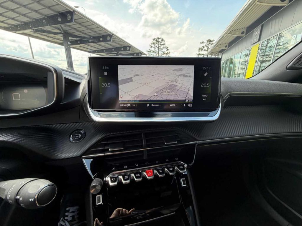 PEUGEOT 2008 BlueHDi 130 S&S EAT8 GT Line - 21