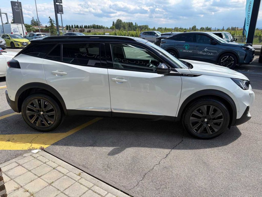 PEUGEOT 2008 BlueHDi 130 S&S EAT8 GT Line - 5