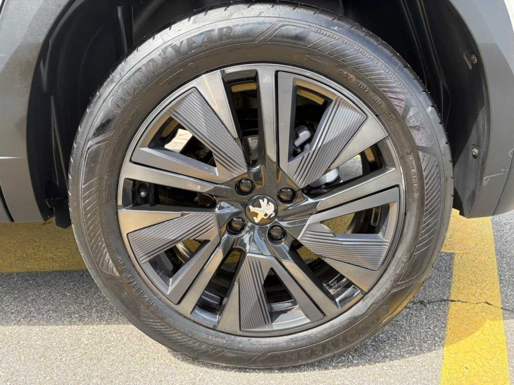 PEUGEOT 2008 BlueHDi 130 S&S EAT8 GT Line - 12
