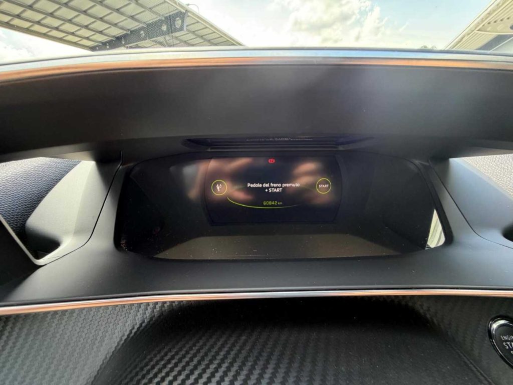 PEUGEOT 2008 BlueHDi 130 S&S EAT8 GT Line - 17
