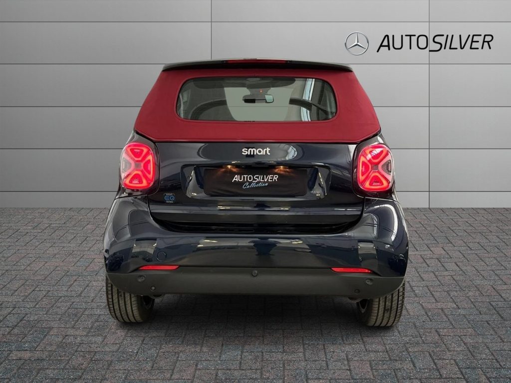 SMART ForTwo Cabrio EQ suitered 4,6 kw - 4