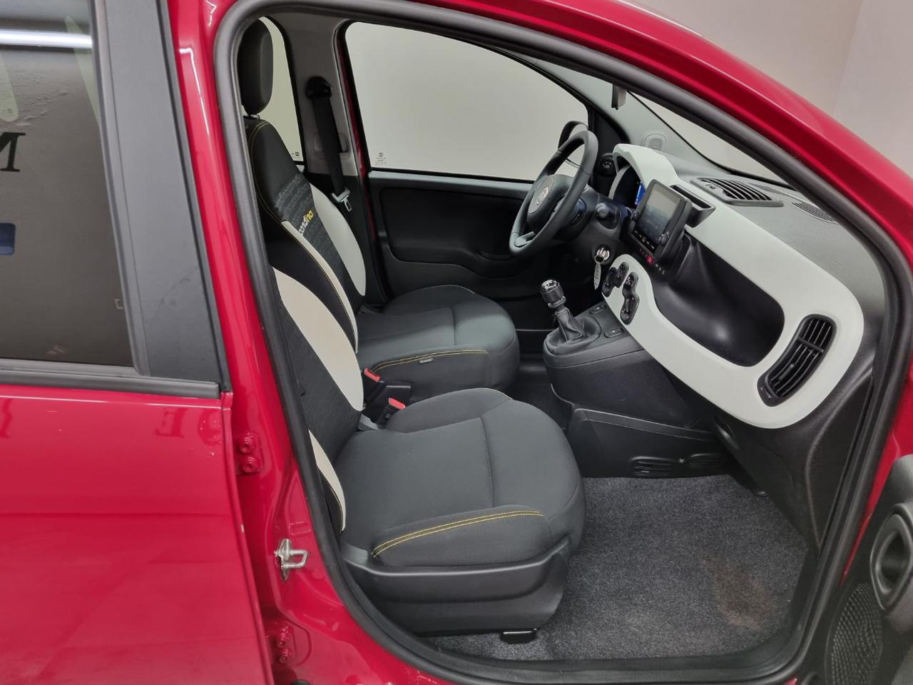 FIAT Panda 1.0 FireFly S&S Hybrid Pandina - 8