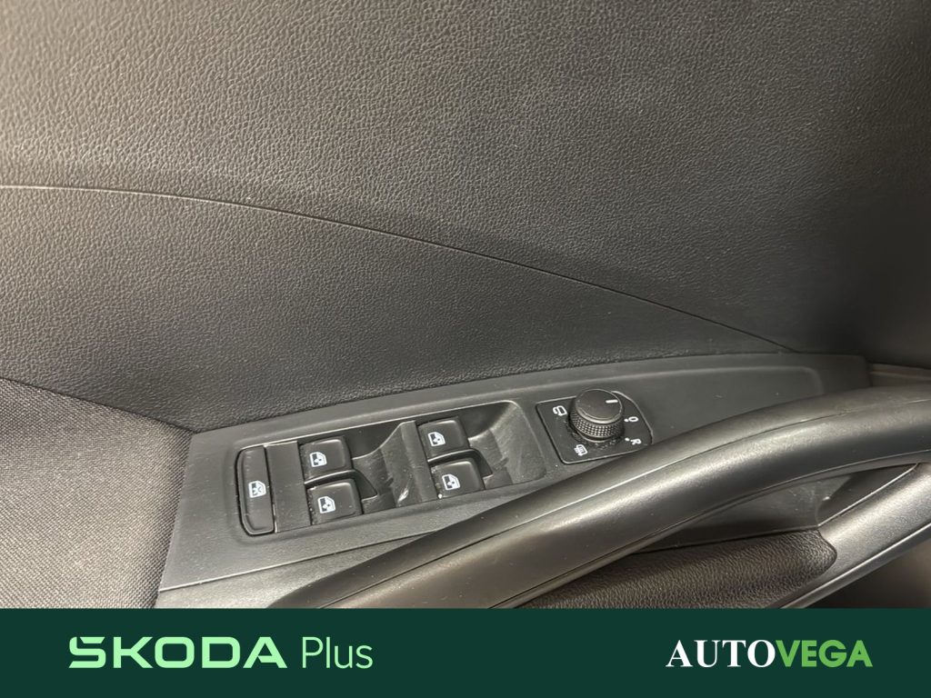 SKODA Fabia 1.0 mpi 130 edition 80cv - 13