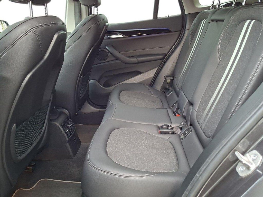 BMW X1 xDrive18d Sportline Aut. - 11