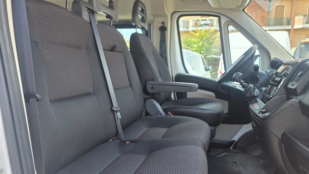 PEUGEOT Boxer 330 2.0 BlueHDi/110CV Comfort 9posti - 15