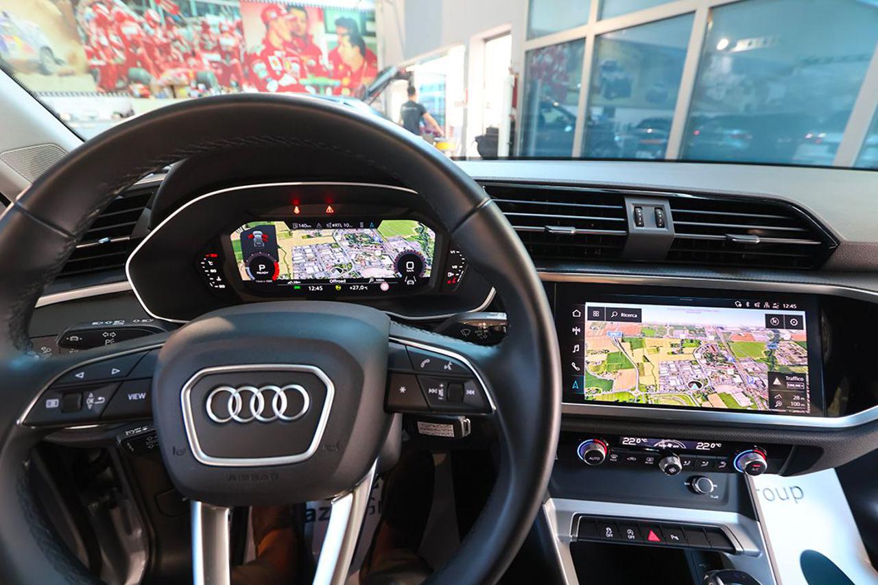 AUDI Q3 40 TFSI Quattro S-Tronic Business Advanced - 29