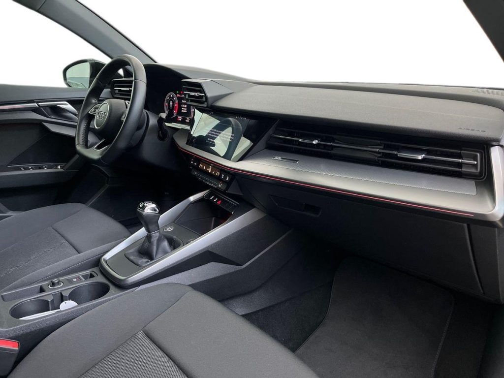 AUDI A3 Sportback 30 2.0 TDI Business Advanced - 15