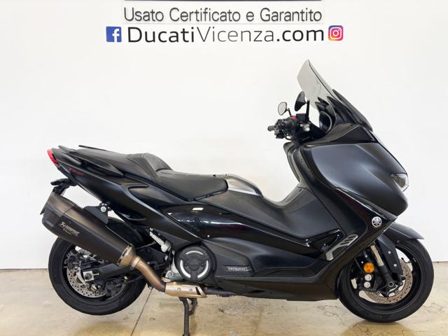 YAMAHA T-Max 560 Nero metallizzato