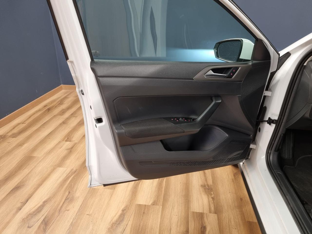 VOLKSWAGEN Polo 1.0 TSI DSG R-Line - 18