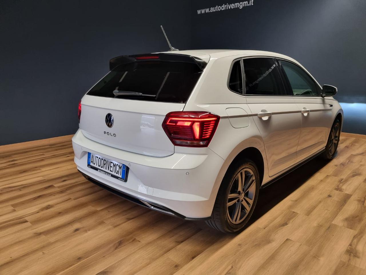 VOLKSWAGEN Polo 1.0 TSI DSG R-Line - 28