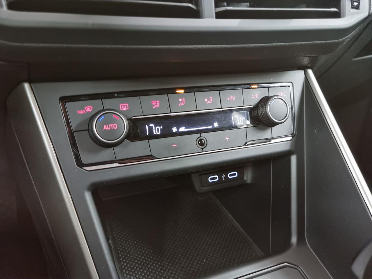 VOLKSWAGEN Polo 1.0 TSI DSG R-Line - 13
