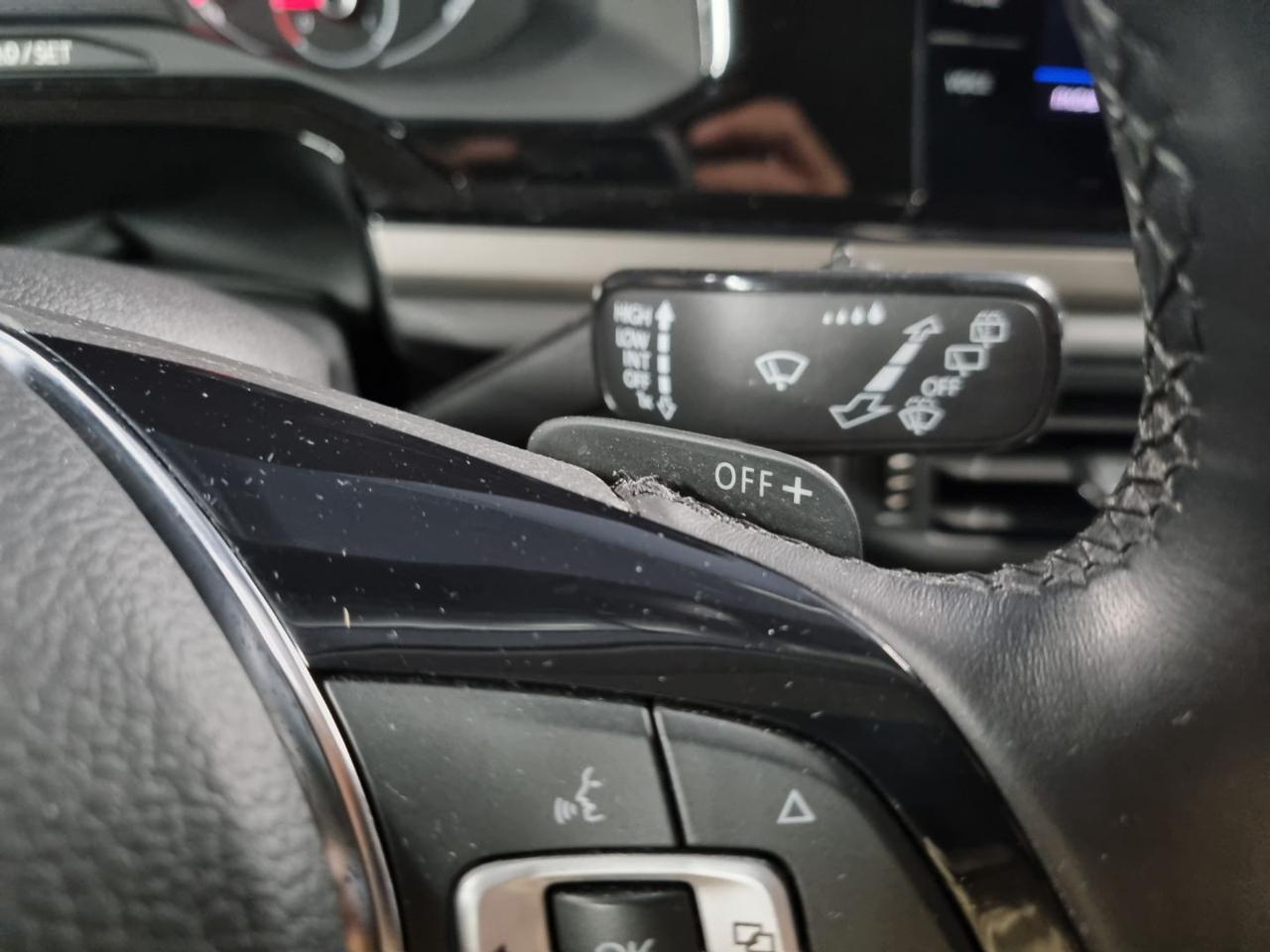 VOLKSWAGEN Polo 1.0 TSI DSG R-Line - 14