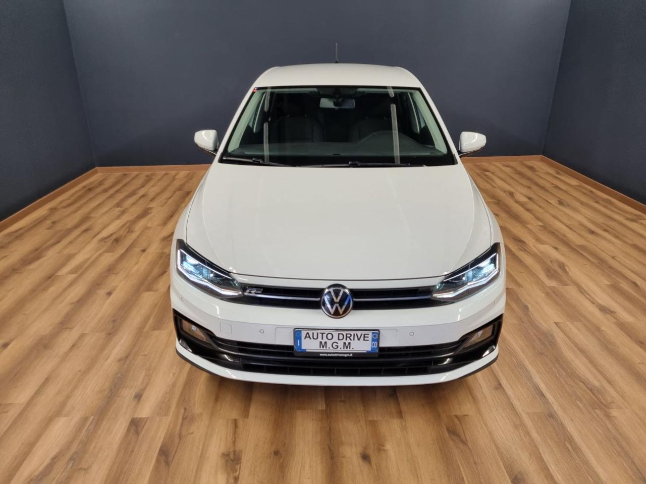 VOLKSWAGEN Polo 1.0 TSI DSG R-Line - 31