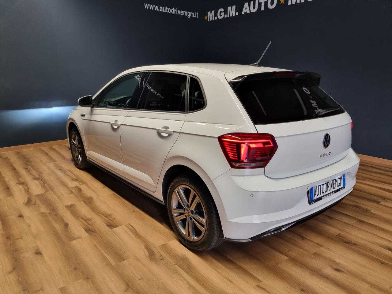 VOLKSWAGEN Polo 1.0 TSI DSG R-Line - 27