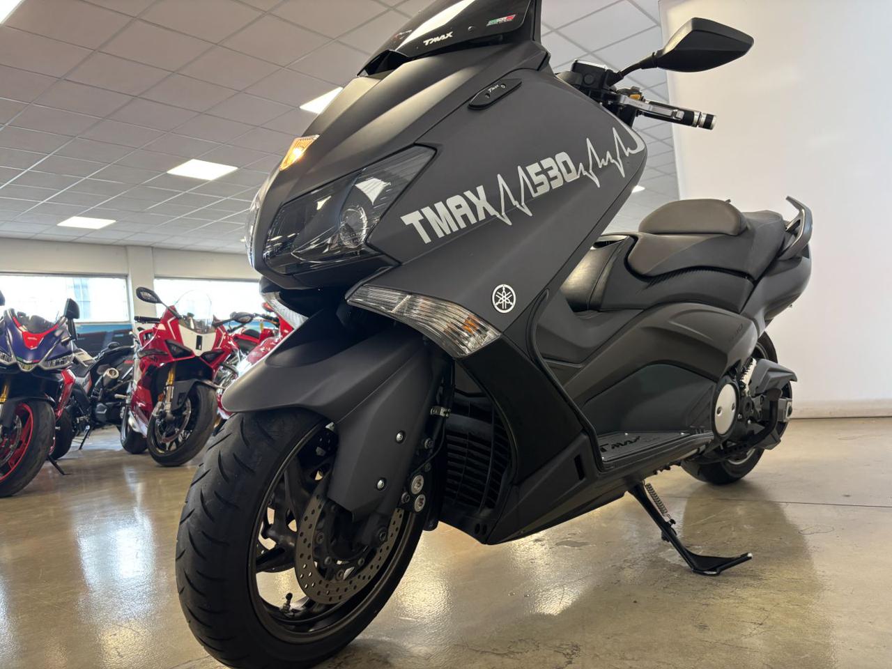 YAMAHA T Max 530 YAMAHA T-MAX 530 - 2