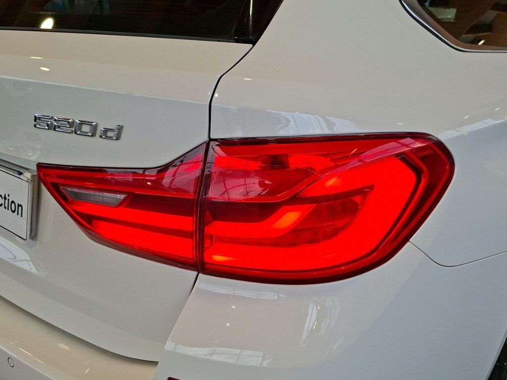 BMW 520 d xDrive Touring Business Aut. - 7