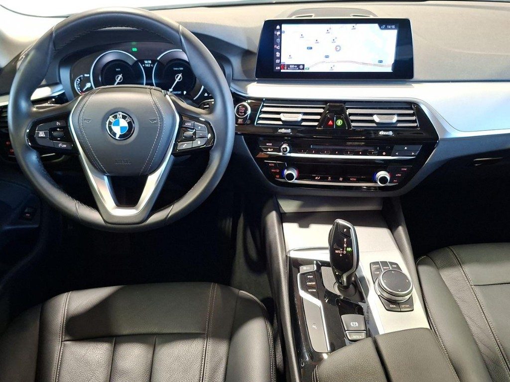 BMW 520 d xDrive Touring Business Aut. - 8