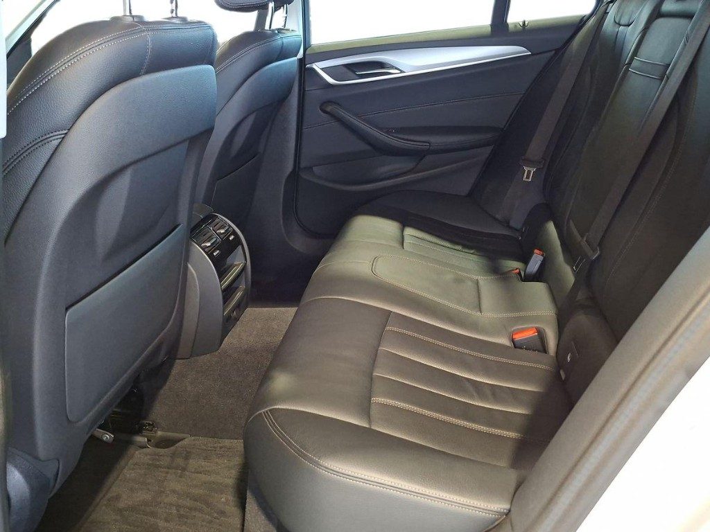 BMW 520 d xDrive Touring Business Aut. - 10
