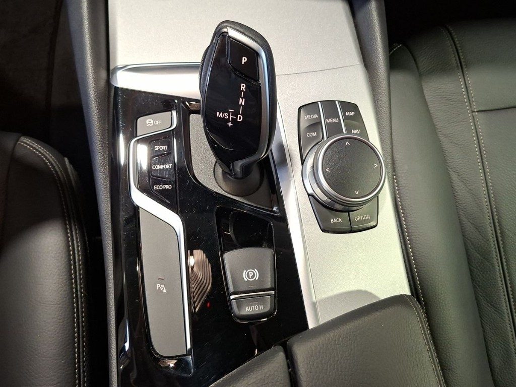 BMW 520 d xDrive Touring Business Aut. - 12