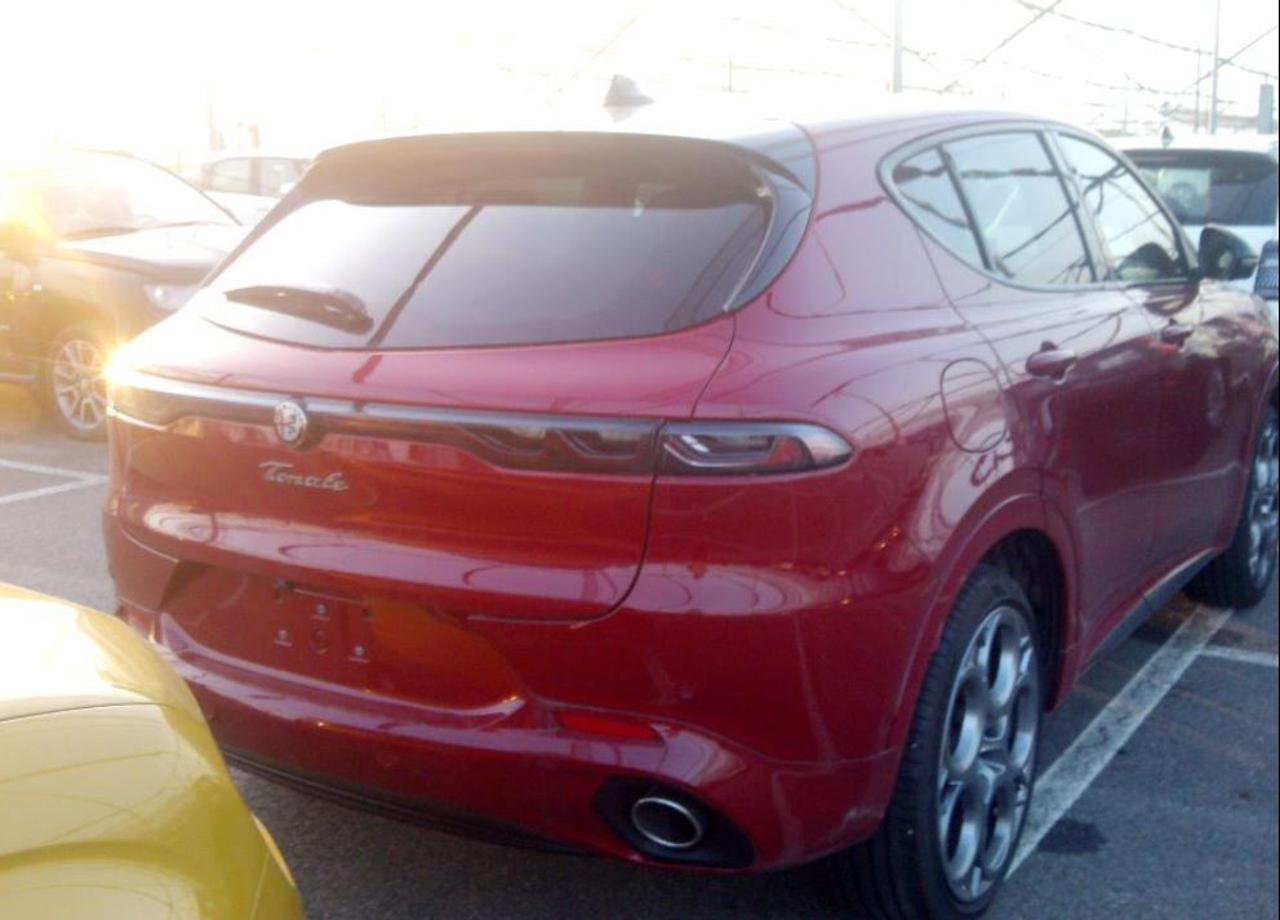 ALFA ROMEO Tonale 1.3 280 CV PHEV AT6 Q4 Tributo Italiano - 4