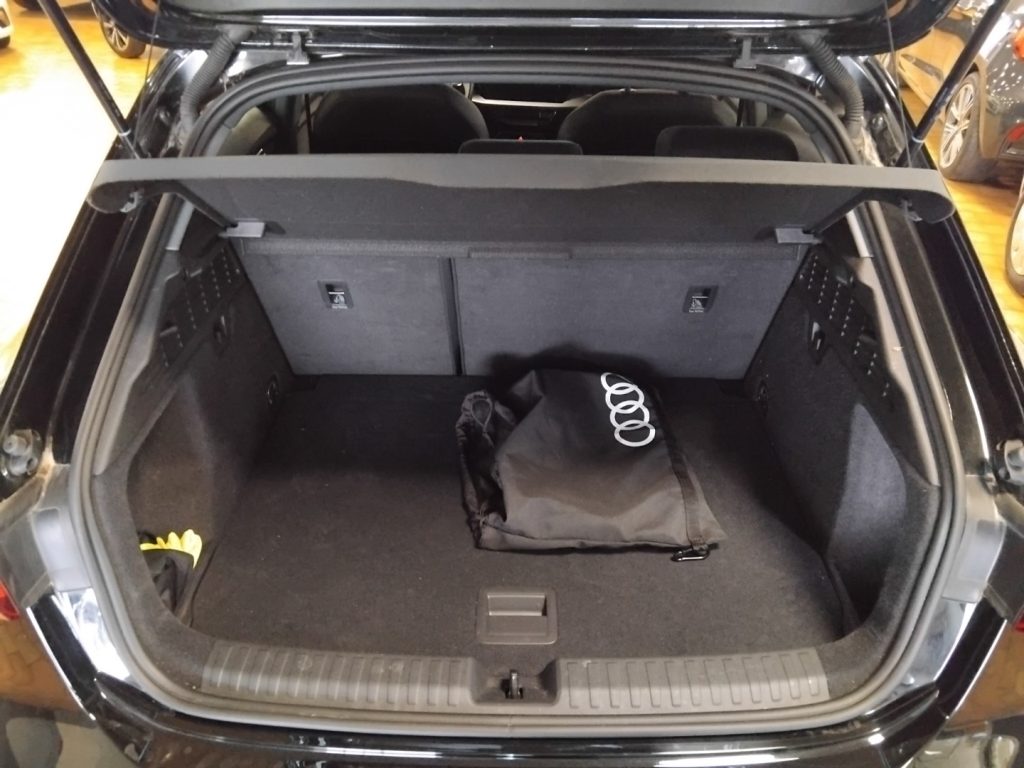 AUDI A3 SPORBACK 40 E TFSI S tr. Business PLUG IN HYBRID - 5